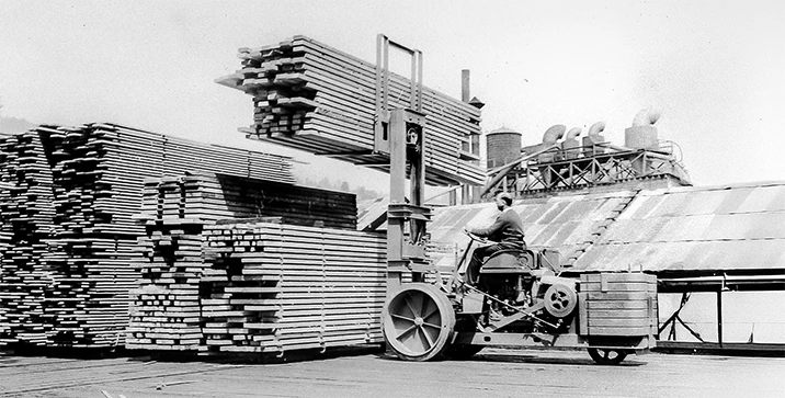 1920’s lumber lifting machine.