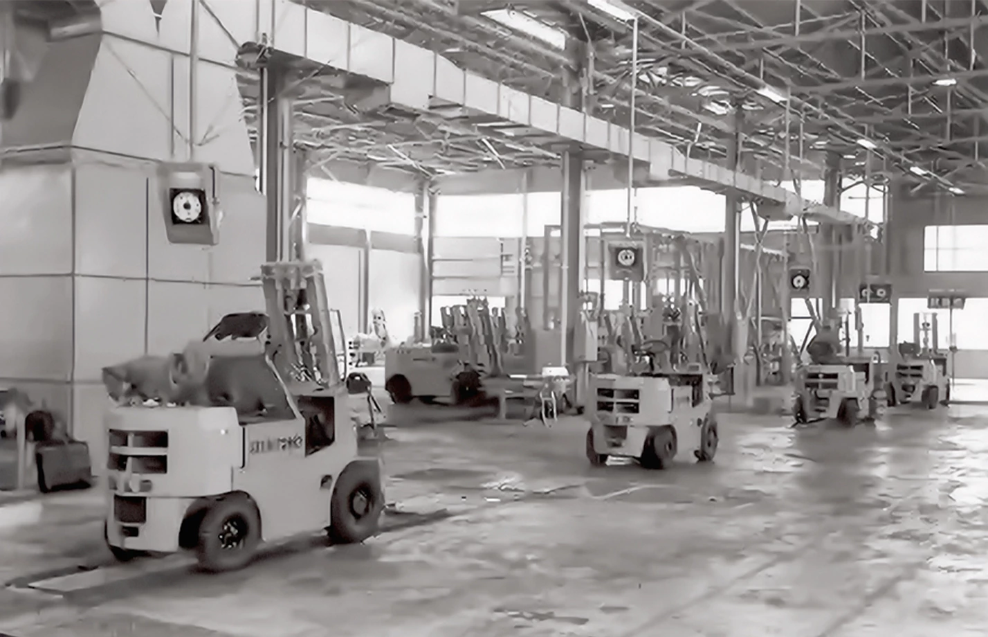 Sumitomo-Yale Co., Ltd. plant assembly floor.